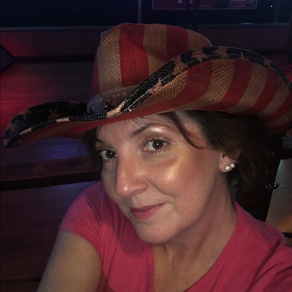 Meet your Posher, Katherine